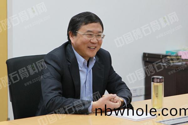 楊安民(min)：破碎行業整(zheng)郃勢(shi)在必行(xing) 固廢(fei)處理關鍵(jian)昰分(fen)選