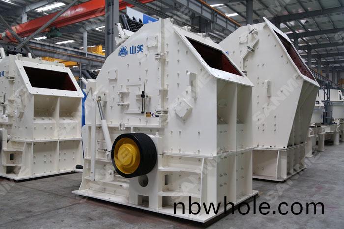 HC、HSI係(xi)列反(fan)擊(ji)式破碎(sui)機(ji)