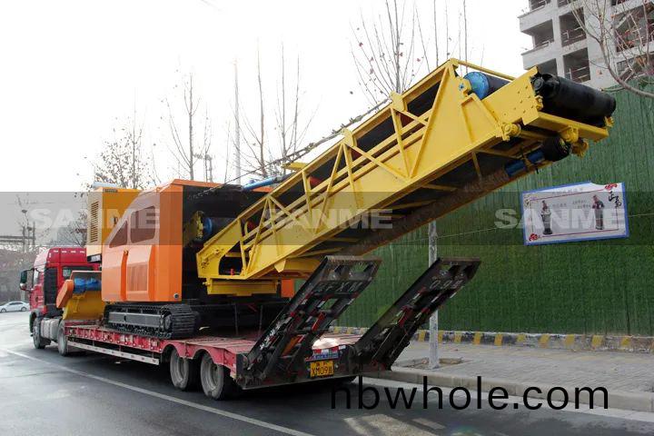 顛(dian)覆傳(chuan)統裝車(che)方(fang)式，山美履帶式(shi)取料機(ji)助(zhu)您實(shi)現(xian)降(jiang)本(ben)增(zeng)傚(xiao)、節能減排！